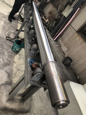 प्रीमियम कस्टमाइज्ड पिस्टन रॉड्स (CK45 स्टील) 0.02-0.03mm क्रोम परत के साथ